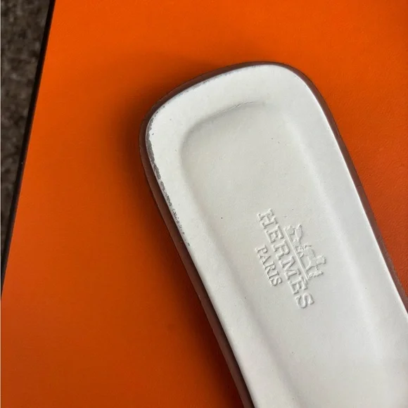 Hermes Oran Sandals - Picture 2 of 8